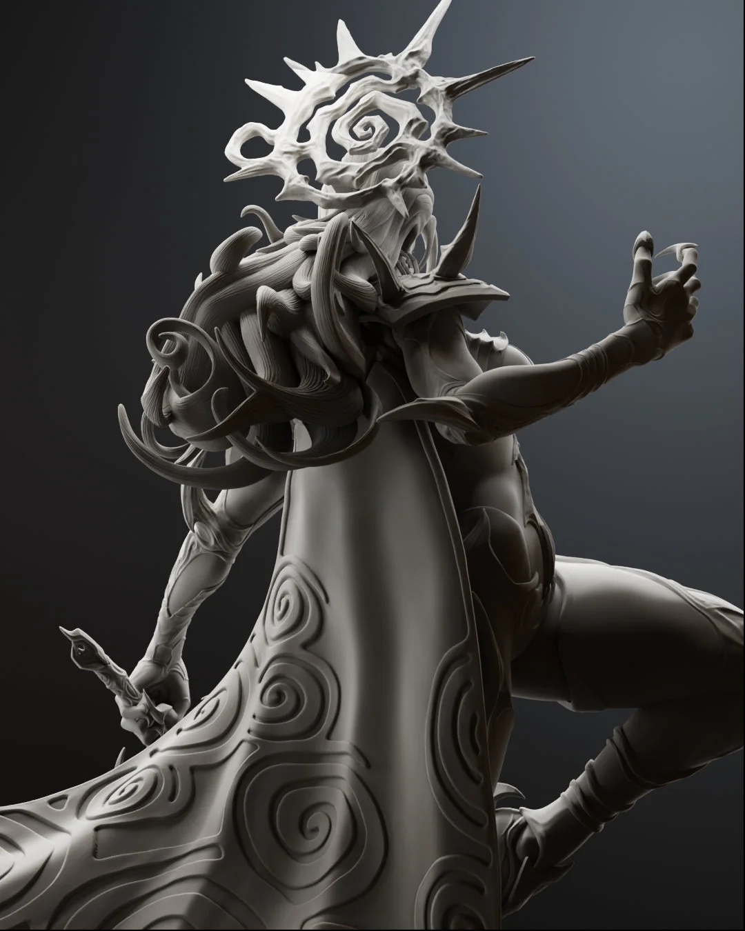 The Black Queen Statue - Image 9