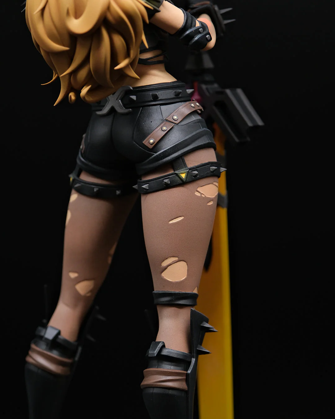 The Demon Queen Statue - Image 6