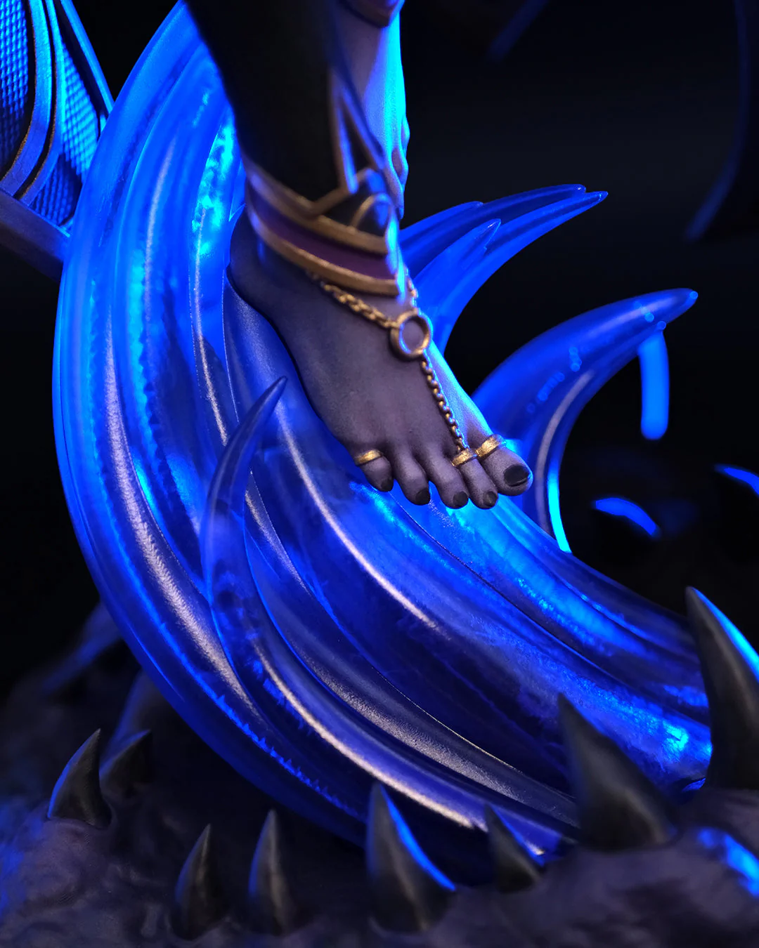 The Void Empress Statue - Image 10